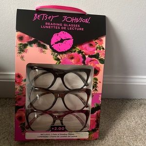 Betsy Johnson Reading glasses New +2.00